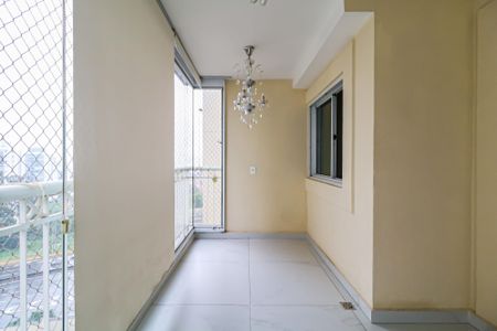 Apartamento à venda com 77m², 2 quartos e 2 vagas Apartamento à venda com 77m², 2 quartos e 2 vagasVaranda