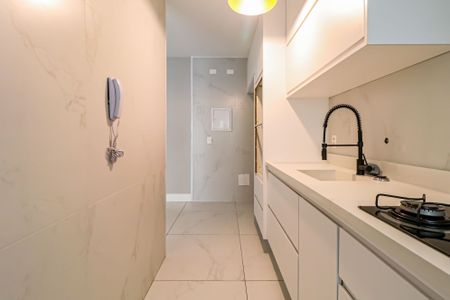 Apartamento à venda com 77m², 2 quartos e 2 vagas Apartamento à venda com 77m², 2 quartos e 2 vagasCozinha