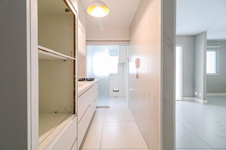 Apartamento à venda com 77m², 2 quartos e 2 vagas Apartamento à venda com 77m², 2 quartos e 2 vagasCozinha