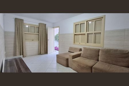 Sala de casa para alugar com 3 quartos, 86m² em Abraão, Florianópolis