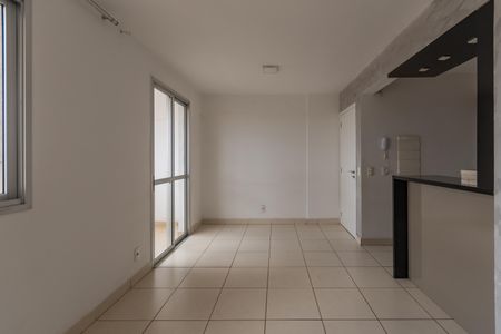 Sala de apartamento para alugar com 2 quartos, 78m² em Heliópolis, Belo Horizonte