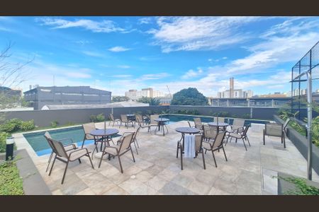 Apartamento à venda com 25m², 1 quarto e sem vaga Apartamento à venda com 25m², 1 quarto e sem vagaÁrea comum - Piscina