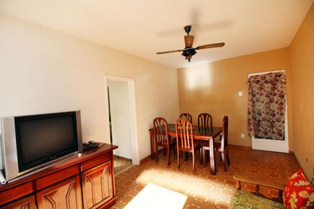 Apartamento para alugar com 70m², 2 quartos e sem vagaSala