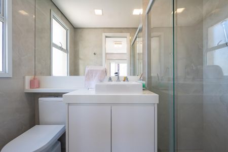 Apartamento à venda com 60m², 2 quartos e 2 vagasBanheiro da Suíte