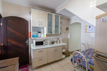 Casa à venda com 149m², 2 quartos e 2 vagas Casa à venda com 149m², 2 quartos e 2 vagasCozinha