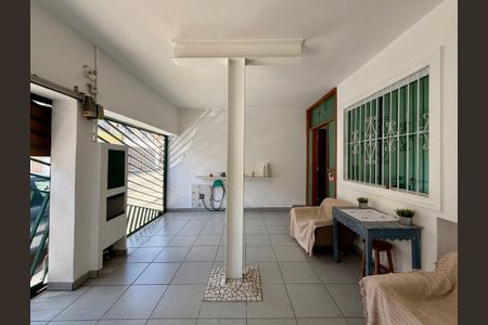 Casa à venda com 148m², 3 quartos e 2 vagas Casa à venda com 148m², 3 quartos e 2 vagasGaragem