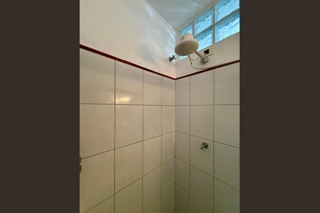 Casa à venda com 148m², 3 quartos e 2 vagas Casa à venda com 148m², 3 quartos e 2 vagasBanheiro Social