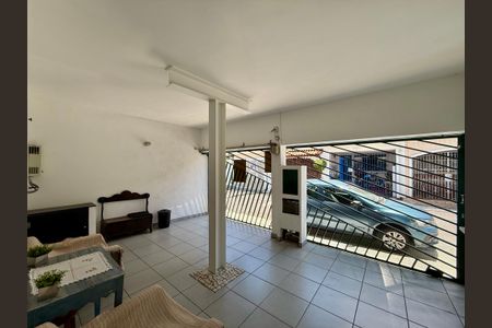 Casa à venda com 148m², 3 quartos e 2 vagas Casa à venda com 148m², 3 quartos e 2 vagasGaragem