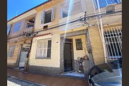 Casa à venda com 70m², 2 quartos e 1 vagaFrente