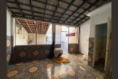 Casa à venda com 70m², 2 quartos e 1 vagaÁrea de Serviço
