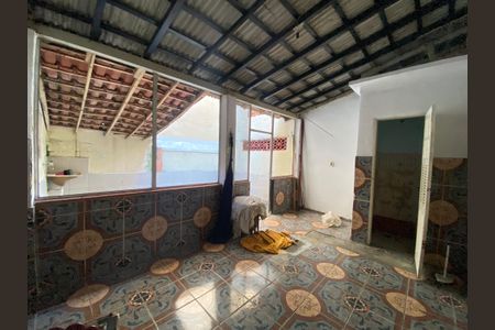 Casa à venda com 70m², 2 quartos e 1 vagaÁrea de Serviço