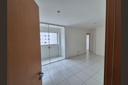 Quarto de apartamento para alugar com 2 quartos, 51m² em Estrela do Oriente, Belo Horizonte