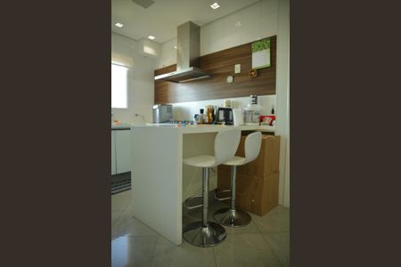 Apartamento à venda com 190m², 3 quartos e 3 vagasCozinha 