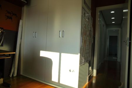 Apartamento à venda com 190m², 3 quartos e 3 vagasSuíte  3