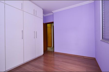 Apartamento à venda com 90m², 3 quartos e 1 vagaQuarto 2