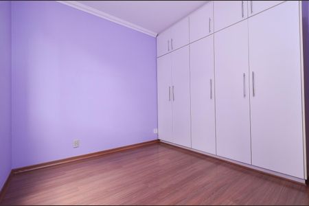 Apartamento à venda com 90m², 3 quartos e 1 vagaQuarto 2