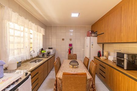 Casa à venda com 118m², 3 quartos e 2 vagasCozinha