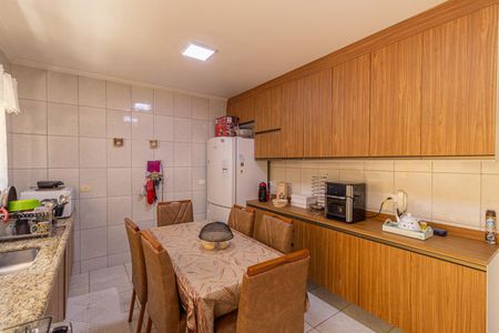 Casa à venda com 118m², 3 quartos e 2 vagasCozinha