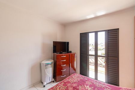 Casa à venda com 118m², 3 quartos e 2 vagasSuíte 2