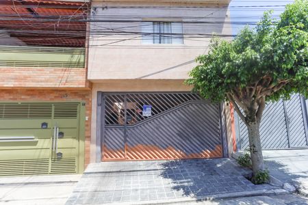 Casa para alugar com 90m², 3 quartos e sem vaga Casa para alugar com 90m², 3 quartos e sem vagaFachada