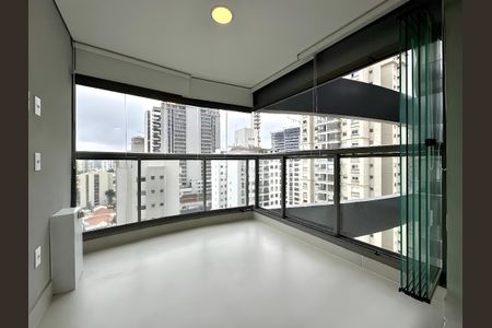 Apartamento para alugar com 2 quartos, 100m² em Santo Amaro, São Paulo