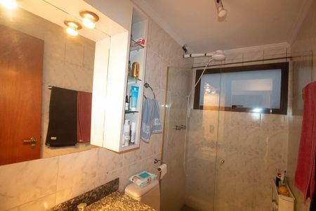 Apartamento à venda com 208m², 4 quartos e 2 vagas Apartamento à venda com 208m², 4 quartos e 2 vagasBanheiro 2