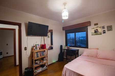 Apartamento à venda com 208m², 4 quartos e 2 vagas Apartamento à venda com 208m², 4 quartos e 2 vagasQuarto 4