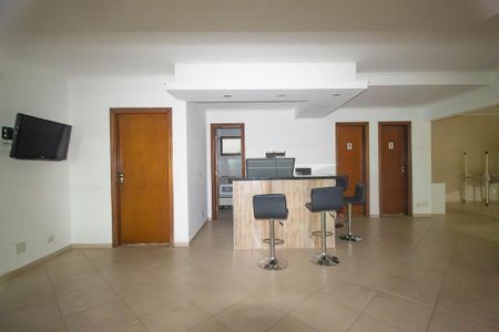 Apartamento à venda com 208m², 4 quartos e 2 vagas Apartamento à venda com 208m², 4 quartos e 2 vagasÁrea comum - Salão de festas