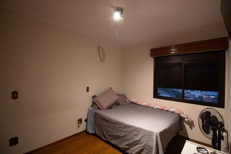 Apartamento à venda com 208m², 4 quartos e 2 vagas Apartamento à venda com 208m², 4 quartos e 2 vagasQuarto 3