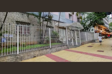 Apartamento à venda com 53m², 1 quarto e sem vaga Apartamento à venda com 53m², 1 quarto e sem vagaFachada