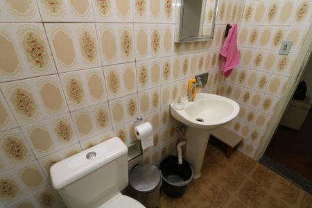 Casa à venda com 148m², 3 quartos e 2 vagasLavabo