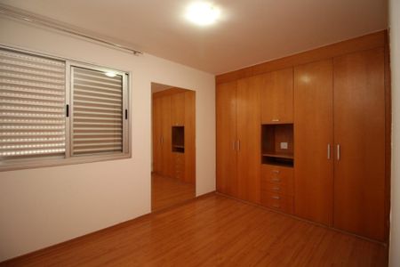Apartamento à venda com 106m², 3 quartos e 2 vagas Apartamento à venda com 106m², 3 quartos e 2 vagasQuarto Suíte