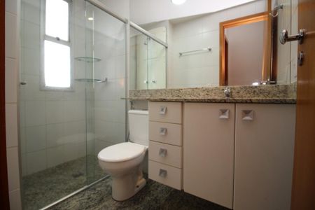 Apartamento à venda com 106m², 3 quartos e 2 vagas Apartamento à venda com 106m², 3 quartos e 2 vagasBanho social
