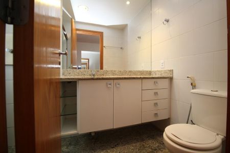Apartamento à venda com 106m², 3 quartos e 2 vagas Apartamento à venda com 106m², 3 quartos e 2 vagasBanho Suíte