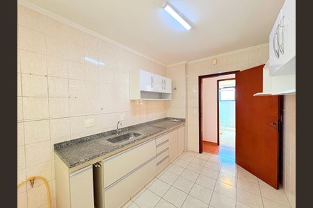 Apartamento à venda com 98m², 3 quartos e 2 vagasCozinha