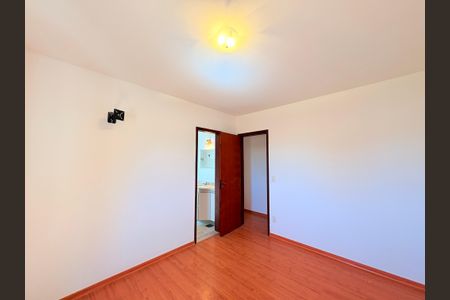 Apartamento à venda com 98m², 3 quartos e 2 vagasSuíte