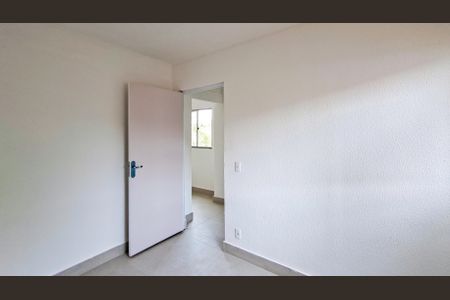 Quarto 2 de apartamento para alugar com 2 quartos, 48m² em Granja de Freitas, Belo Horizonte