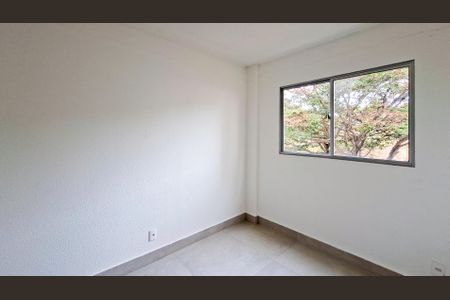 Quarto de apartamento para alugar com 2 quartos, 48m² em Granja de Freitas, Belo Horizonte