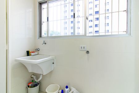 Apartamento à venda com 70m², 2 quartos e 1 vaga Apartamento à venda com 70m², 2 quartos e 1 vagaÁrea de Serviço