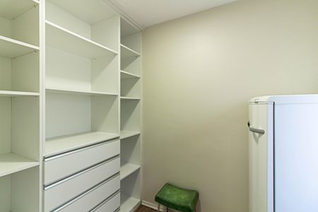 Apartamento à venda com 70m², 2 quartos e 1 vaga Apartamento à venda com 70m², 2 quartos e 1 vagaÁrea de Serviço - Quarto de Serviço