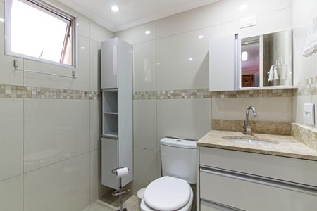 Apartamento à venda com 70m², 2 quartos e 1 vaga Apartamento à venda com 70m², 2 quartos e 1 vagaBanheiro