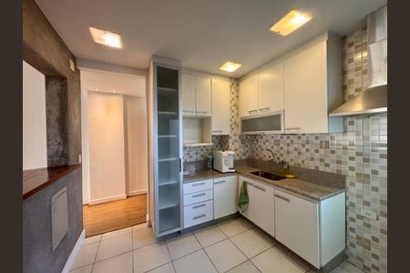 Apartamento à venda com 100m², 3 quartos e 2 vagas Apartamento à venda com 100m², 3 quartos e 2 vagasCozinha