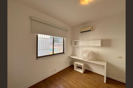 Apartamento à venda com 100m², 3 quartos e 2 vagas Apartamento à venda com 100m², 3 quartos e 2 vagasQuarto 2