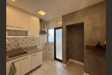 Apartamento à venda com 100m², 3 quartos e 2 vagas Apartamento à venda com 100m², 3 quartos e 2 vagasCozinha