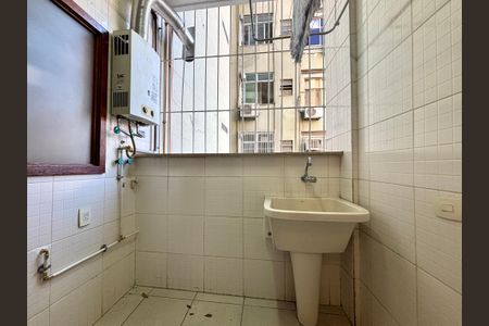 Apartamento à venda com 100m², 3 quartos e 2 vagas Apartamento à venda com 100m², 3 quartos e 2 vagasÁrea de serviço