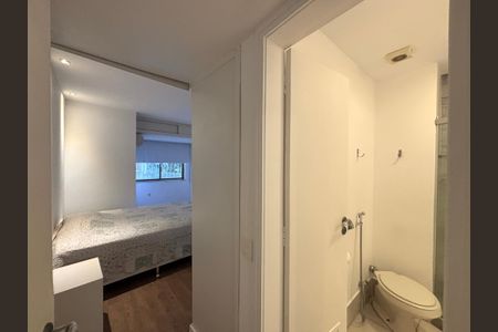 Apartamento à venda com 100m², 3 quartos e 2 vagas Apartamento à venda com 100m², 3 quartos e 2 vagasSuíte