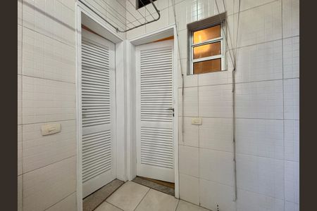 Apartamento à venda com 100m², 3 quartos e 2 vagas Apartamento à venda com 100m², 3 quartos e 2 vagasÁrea de serviço