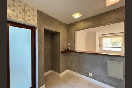 Apartamento à venda com 100m², 3 quartos e 2 vagas Apartamento à venda com 100m², 3 quartos e 2 vagasCozinha