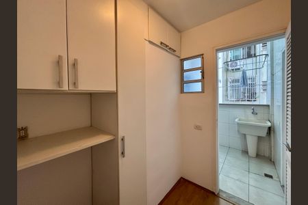 Apartamento à venda com 100m², 3 quartos e 2 vagas Apartamento à venda com 100m², 3 quartos e 2 vagasÁrea de serviço - quarto