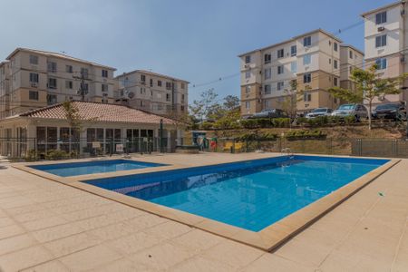 Apartamento à venda com 42m², 2 quartos e 1 vaga Apartamento à venda com 42m², 2 quartos e 1 vagaÁrea comum - Piscina